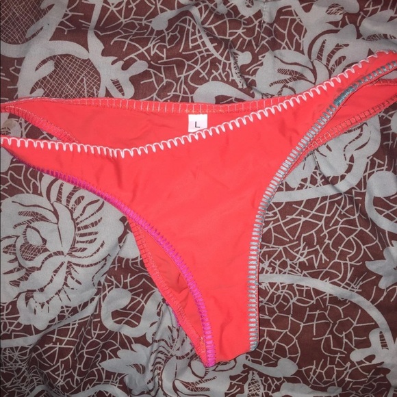 Bikini Set - Picture 4 of 4